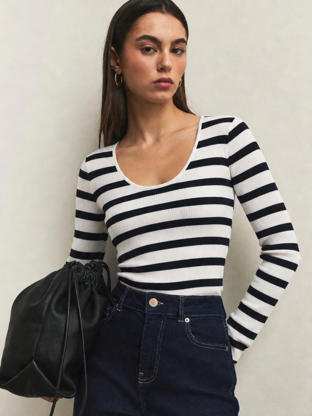 Striped Scoop Neck Long-Sleeve Top in Black & White